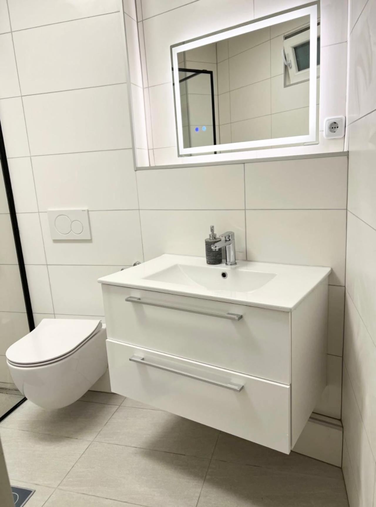 Duesseldorf Messe, 2-Bedroom Duplex Apartment With Terrace And Garden Экстерьер фото